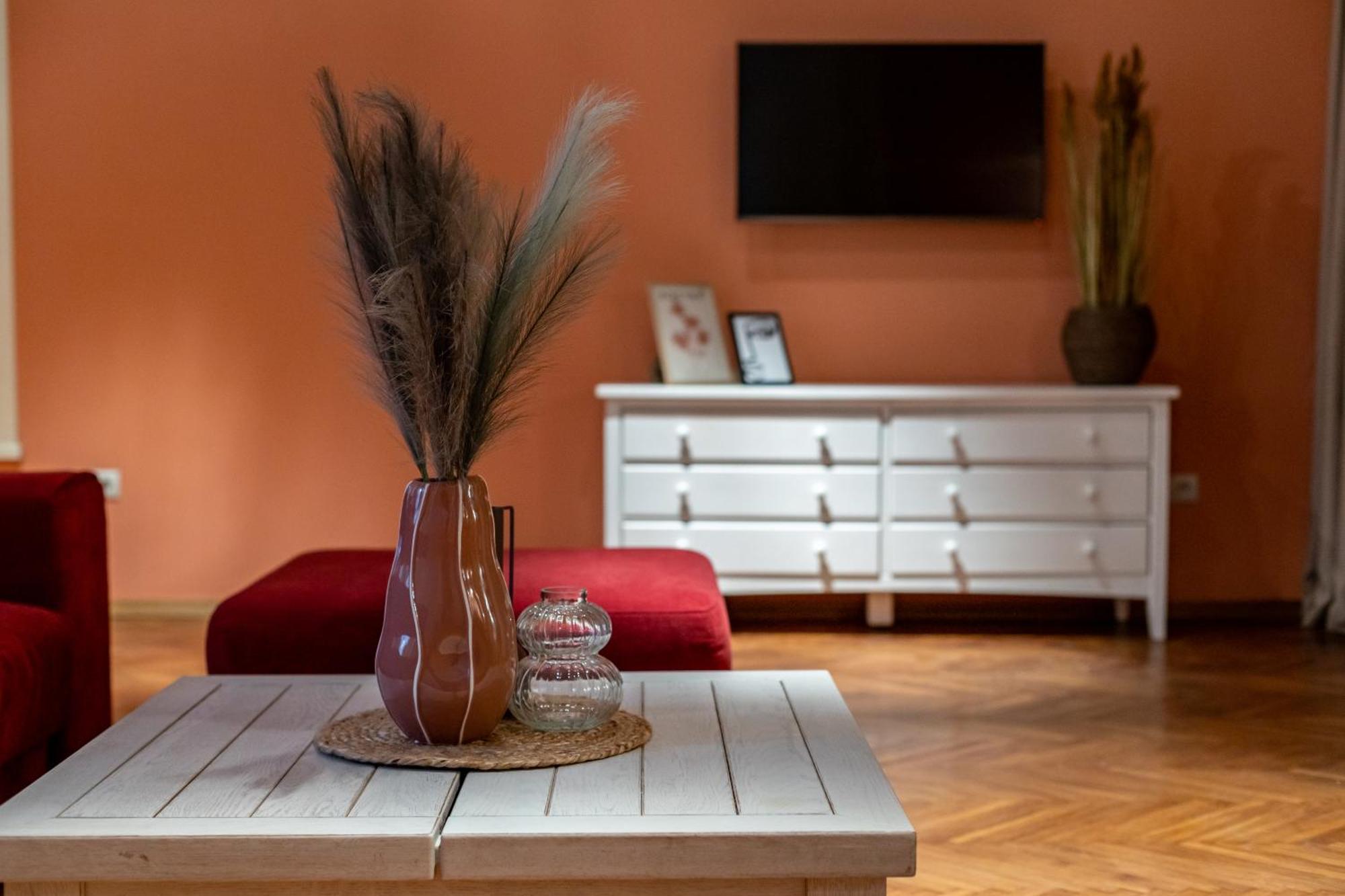 Romari Rynok Sguare VIP Apartment Lviv Bagian luar foto
