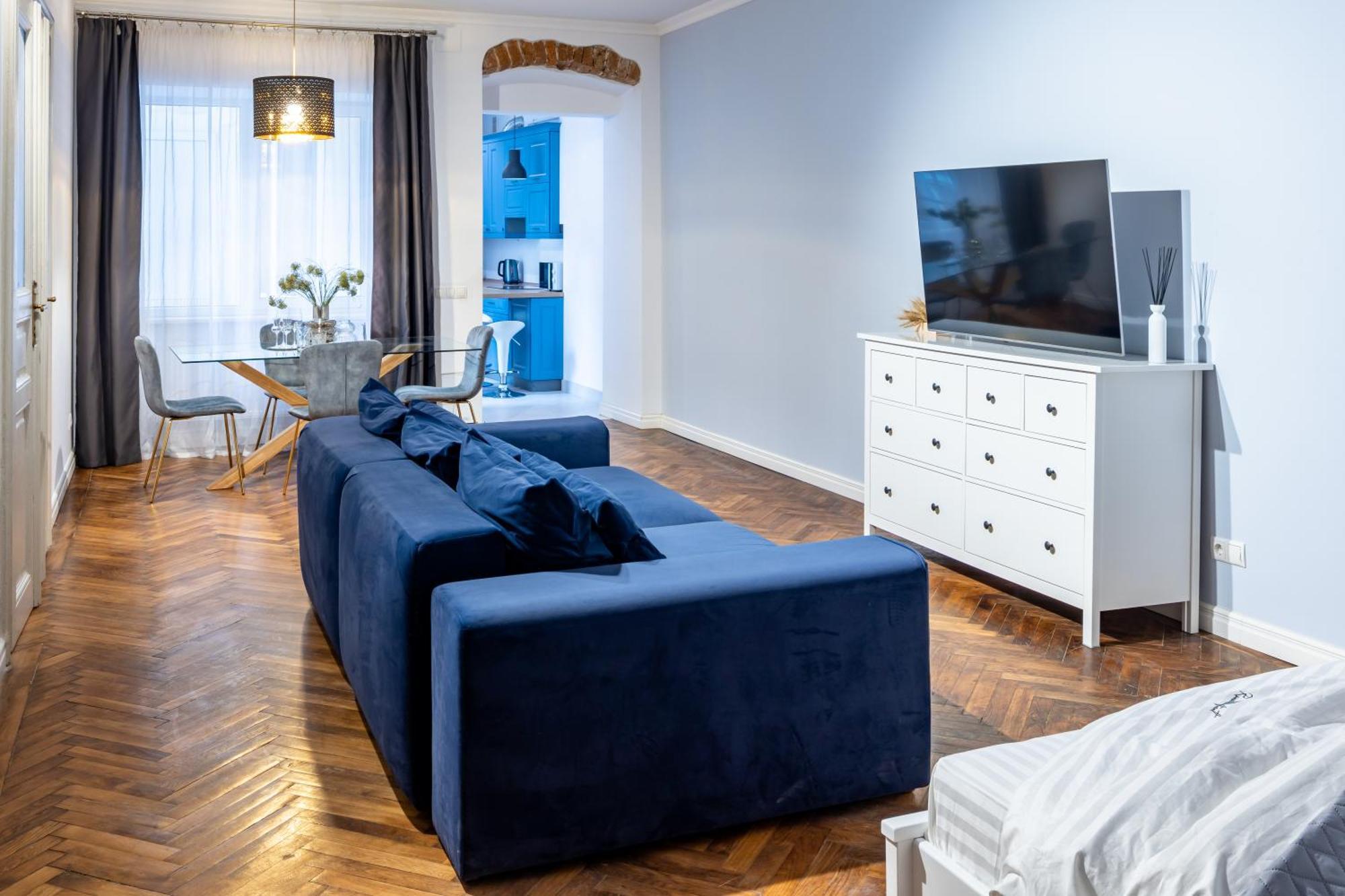 Romari Rynok Sguare VIP Apartment Lviv Bagian luar foto